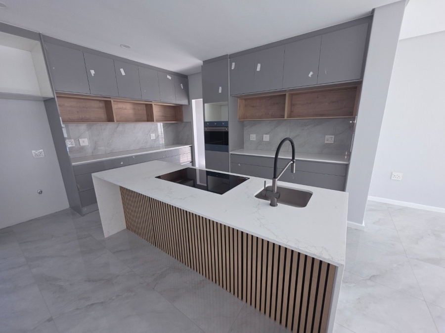 4 Bedroom Property for Sale in Sandown Western Cape